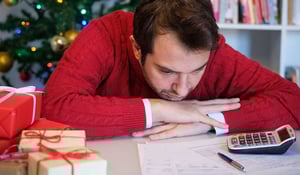 Christmas Budgeting: Set yourself a budget & stick to it.